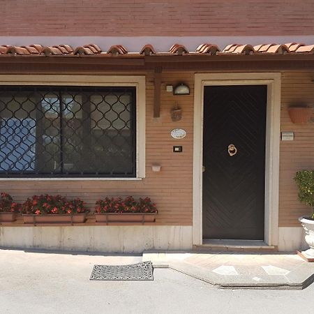 Bed and Breakfast Bed & Breakfast "A Casa Di Anto" Mentana Exterior foto